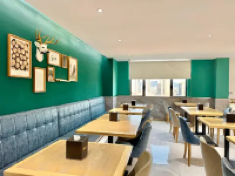 Liling Hehua Hotel (Lilingmen Porcelain City Ancient Rhyme One River Two Banks Branch)