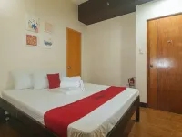 RedDoorz near EDSA Camp Crame Hotels near Camp Aguinaldo