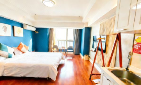 Boyun Shangpin Hotel (Jingkai Wanda Plaza High Speed Rail Station)