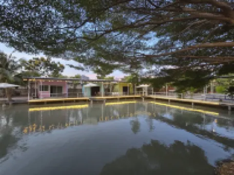 บ้านชะอำรีสอร์ท