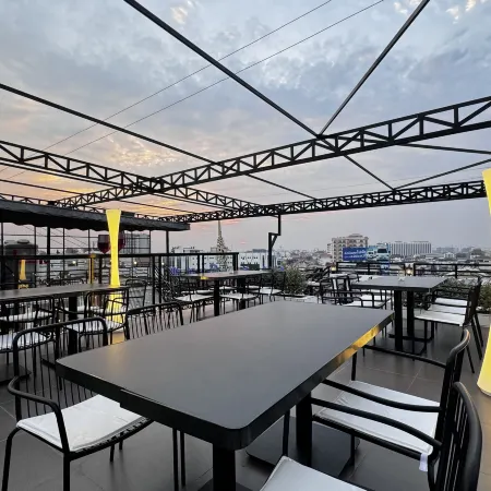 Ruby Luxe Hotel