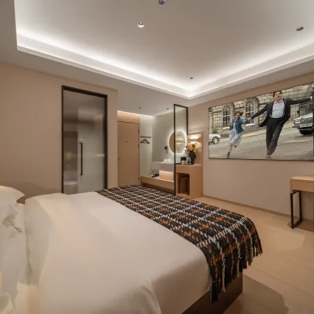 Casa Lihe Hotel (Tongjiayuanzi Subway Station) Отели рядом с достопримечательностью «Чунцинская школа Лика (Колледж Золотого Детского Университета)»