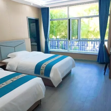 Ouman Express Hotel (Xining18013826771 Caojiabao Airport)