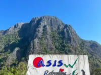 OASIS Vang Vieng Resort & Cafe Hotels near Tham Poukham Cave