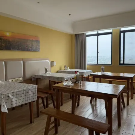 Yihai Hotel