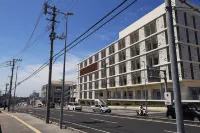 Tayamakyo | Modern Minimalist Villa: Live like a Local in Okinawa (Fits 8)