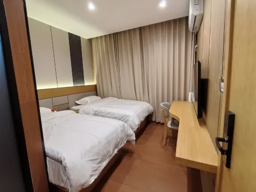 Hanyuan Hongyunju Homestay - Mountain view
