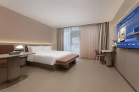 HanTing Hotel (Wuhu Fantawild Theme Park Roland Town)