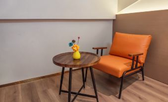 Lyman Hotel (Changbai Mountain North Slope Distribution Center Erdao Baihe Branch)