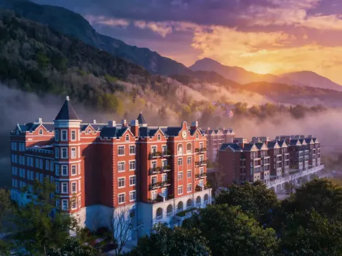 Longmen Spring Garden Hotel