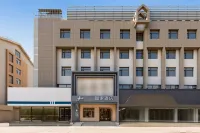 Homeinn Hotel (Chifeng Gangtie Street Hongshan Wanda Plaza)