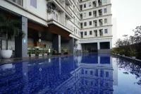 Seven Living Tamansari Mahogany Karawang
