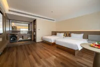 Rezen Huasheng Resort Hotel (Nalati Scenic Area)