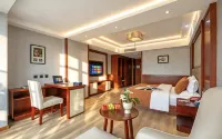 LIN CANG HE XU HENG CHUN HOTEL - balcony