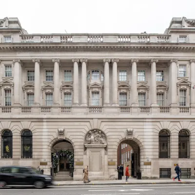 Apex Temple Court Hotel Hotels near Royal Opera House