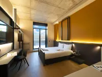 Breda Suites Hotel Milano Hotels near Gioia Station