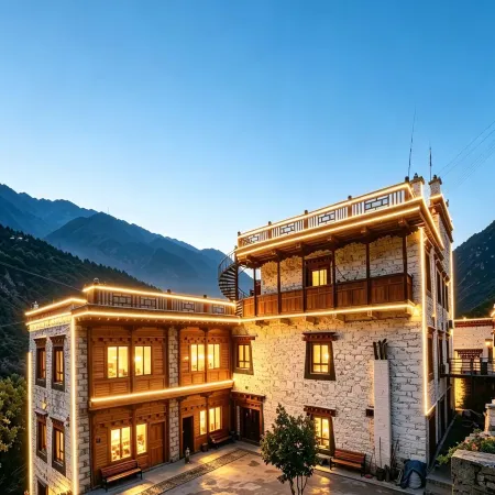 Danba Zhuoke · Huan Shan View Parent-Child Family Resort VILLA Mountain Lodge