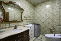 Changbai Hongxiang Entertainment Club - 2성급