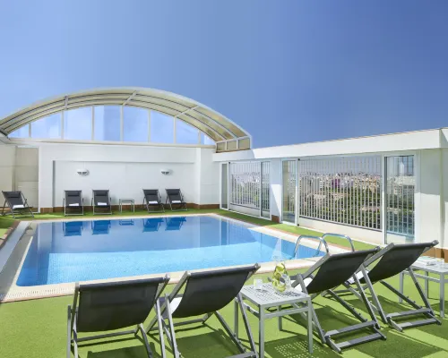 NH Valencia Center Hotels near Campanar