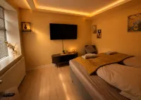4SEASONS - GOLDEN Spring Suite - Alojamientos
