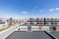 Downsview Park Luxury Townhome new Yorkdale Transit - Wifi