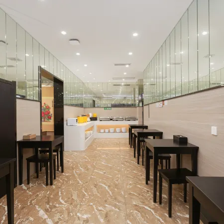 Qingmu Hotel (Nanjing Jiangdongbei Road Provincial Maternity and Child Health Care Hospital Shop)