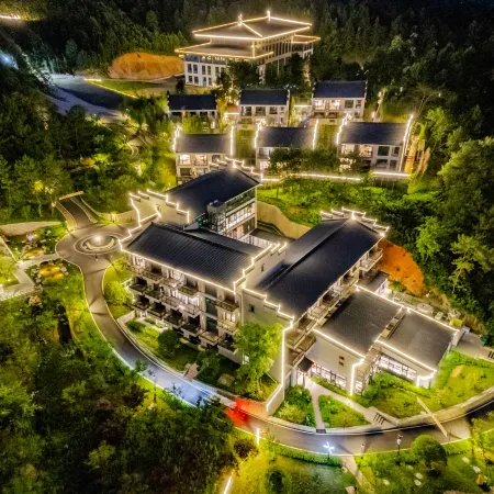Taohuatan Town Zhaji Scenic Area Yijing Resort Hotel