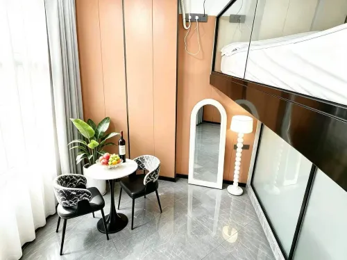 HONLEE · Happy Carp · Audio-Visual Vacation Boutique Stay (Quanzhou West Street Xihu) - สัตว์เลี้ยง