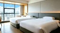 Xian Fengdong Grand SkyLight Hotel - Kolam Infiniti