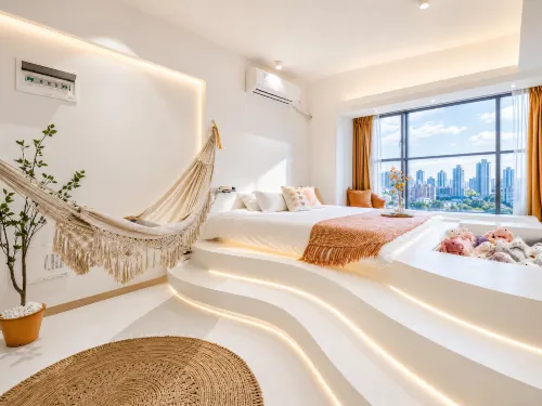 Chengdu Hexi Apartment (Huanhuahui East Railway Station Branch) - Condos