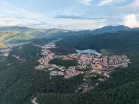 Shengjinghui · Va Cultural Hotel - Bjergudsigt