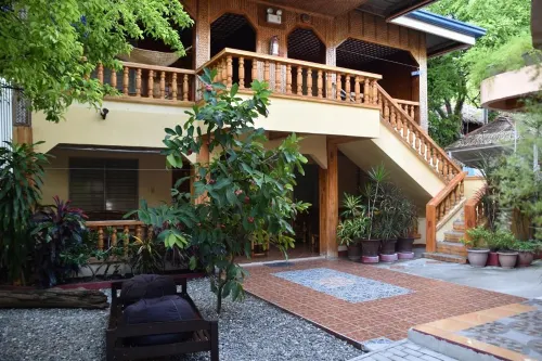 Roy's Rendezvous Boracay - guesthouses