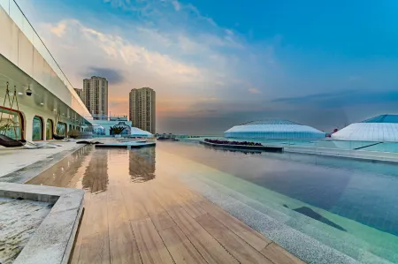 Dalian Shibeiwan Resort Отели рядом с достопримечательностью «Dalian Minzu University»