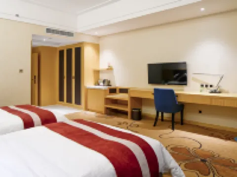 Baolong International Hotel Hotels in Yishui