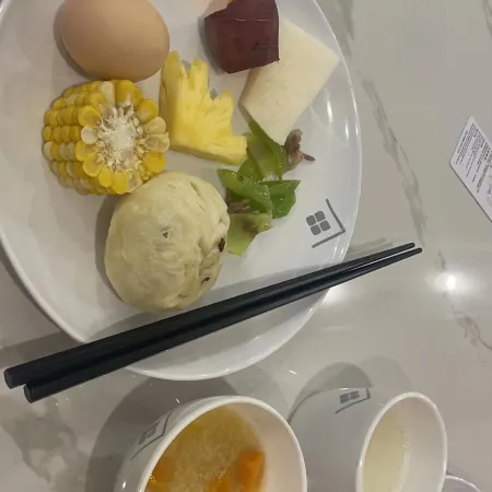 Tianyuan Mercure Hotel (North Passenger Transport Station Meihuan Park Branch)