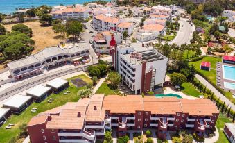 Topazio Vibe Beach Hotel & Apartments - Adults Friendly