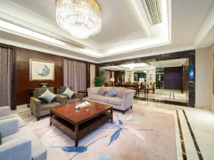 Howard Johnson Tongfang Plaza Zhuji