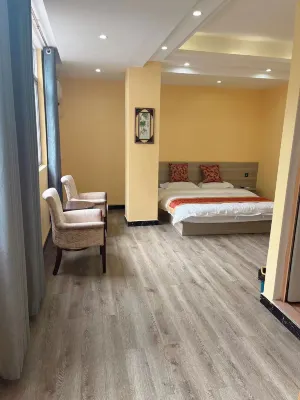 Hongzhiyun Apartment (Guangzhou Longtan Metro Station Pazhou Convention and Exhibition Center)