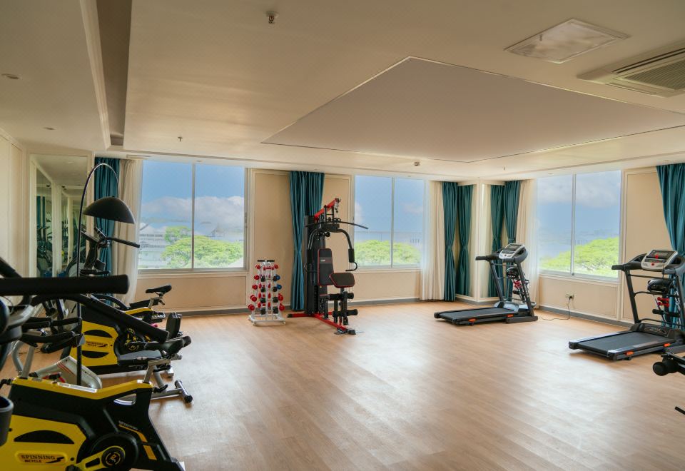 2. ST 호텔 왓타..