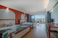 惠州·YiShores·逸海灣·假日沙灘海景度假美宿（華潤小徑灣店） - 無邊際泳池