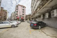 Pipi Huafu Hotel (Jiahe People's Hospital Branch) - parking