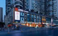 Qianna Hotel (Wuchang Railway Station Dingziqiao Subway Station) Hotels near Zhenhua Seafood Hang