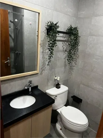 Joyous Hotel Отели рядом с достопримечательностью «Dayuantong Temple»