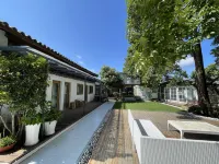 Mountain Washer Villa Mountain View Holiday Beauty Hotels in Lijiang Lashihai Wetland Scenic Area