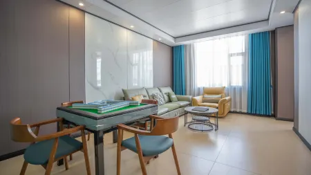 Hongyuan Shengshi Changlong Hotel Отели рядом с достопримечательностью «Ruixiang Tower»