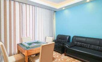 Wanfu Jinhua Hotel(Huanglong Jiuzhai High speed Railway Station)