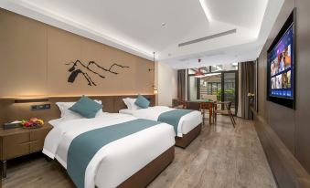 Xinru Art·Smart Parent-child Light Luxury Resort Hotel (Yangshuo Ubud Town Shili Gallery)