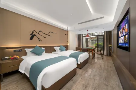 Xinru Art·Smart Parent-child Light Luxury Resort Hotel (Yangshuo Ubud Town Shili Gallery)