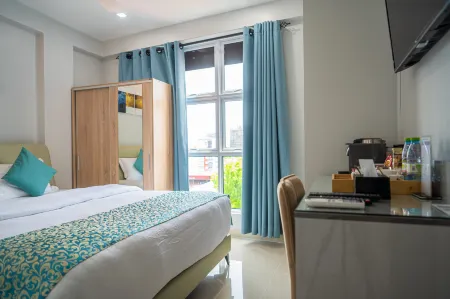 TOUR INN