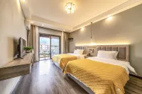 Hongya Danjinglou Hotel